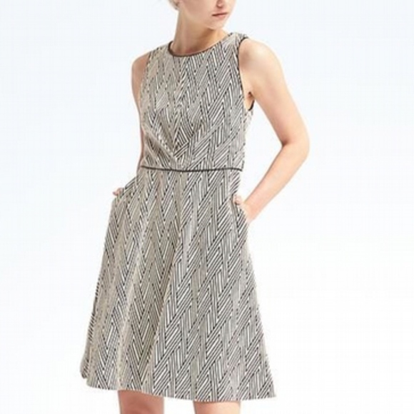 Banana Republic Dresses & Skirts - BR jacquard knit fit & flare dress pocket